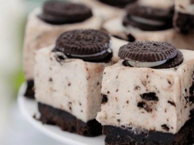 Oreo cookies in white chocolate cheesecake with thermomix