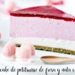 Strawberry and cream petit suisse cheesecake with thermomix