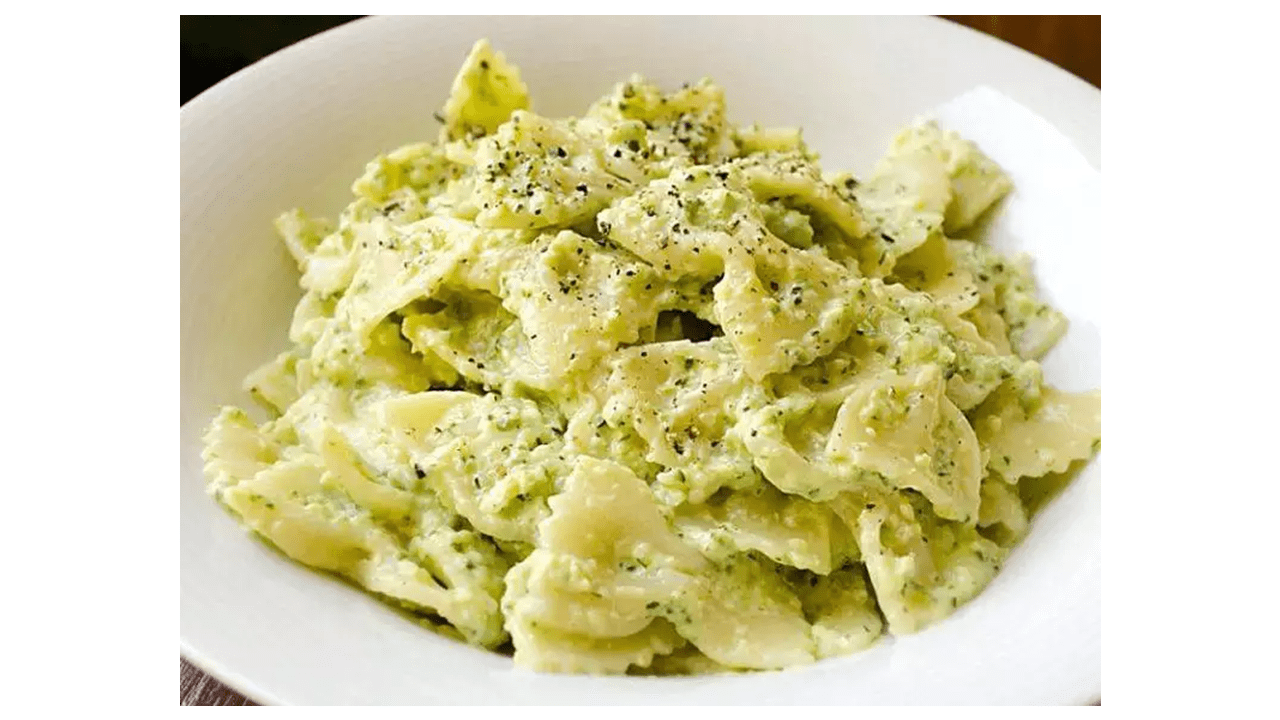 Farfalle with zucchini cream With the thermomix