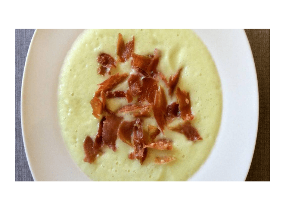 Cold melon soup with toasted shavings of Iberian ham in Thermomix