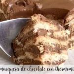 Layer cake of cookies and chocolate with thermomix