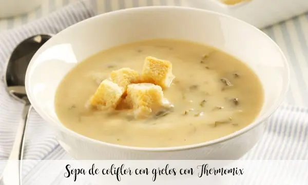 Cauliflower soup with turnip greens with Thermomix