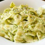 Farfalle with zucchini cream with thermomix