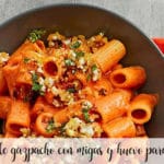 Gazpacho macaroni with crumbs and egg for Thermomix