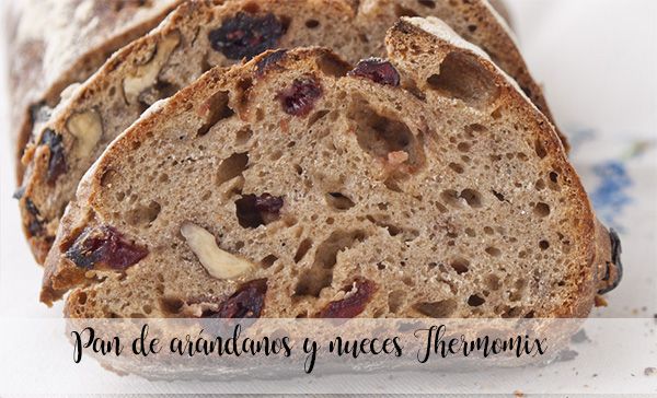Thermomix blueberry and walnut bread