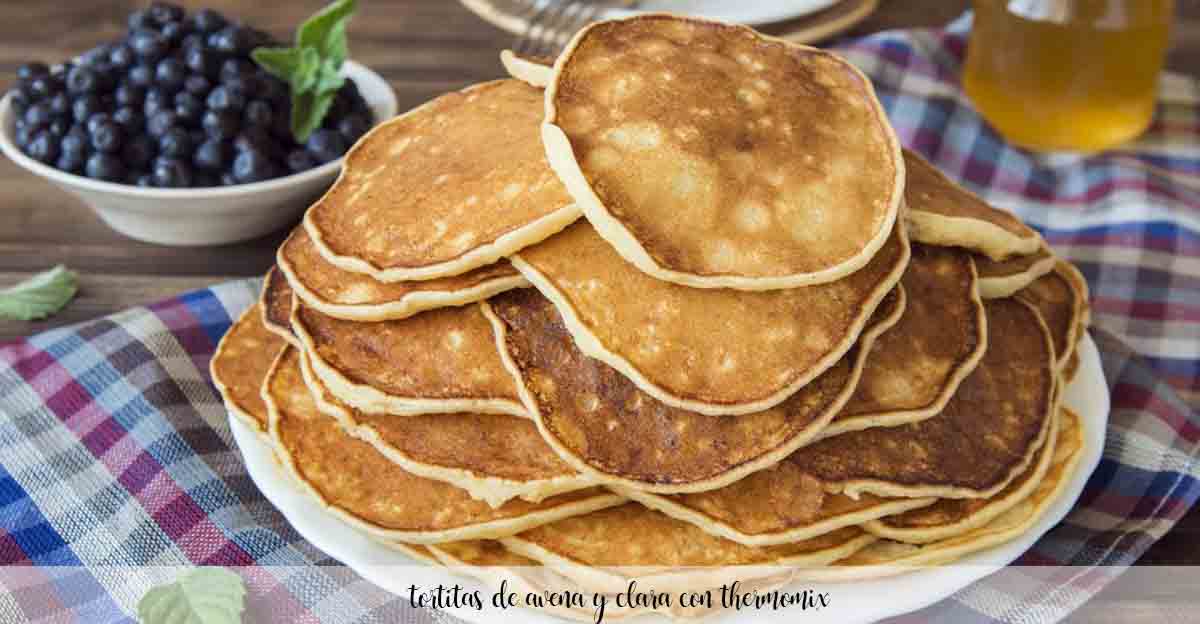 Oatmeal and egg white pancakes with Thermomix