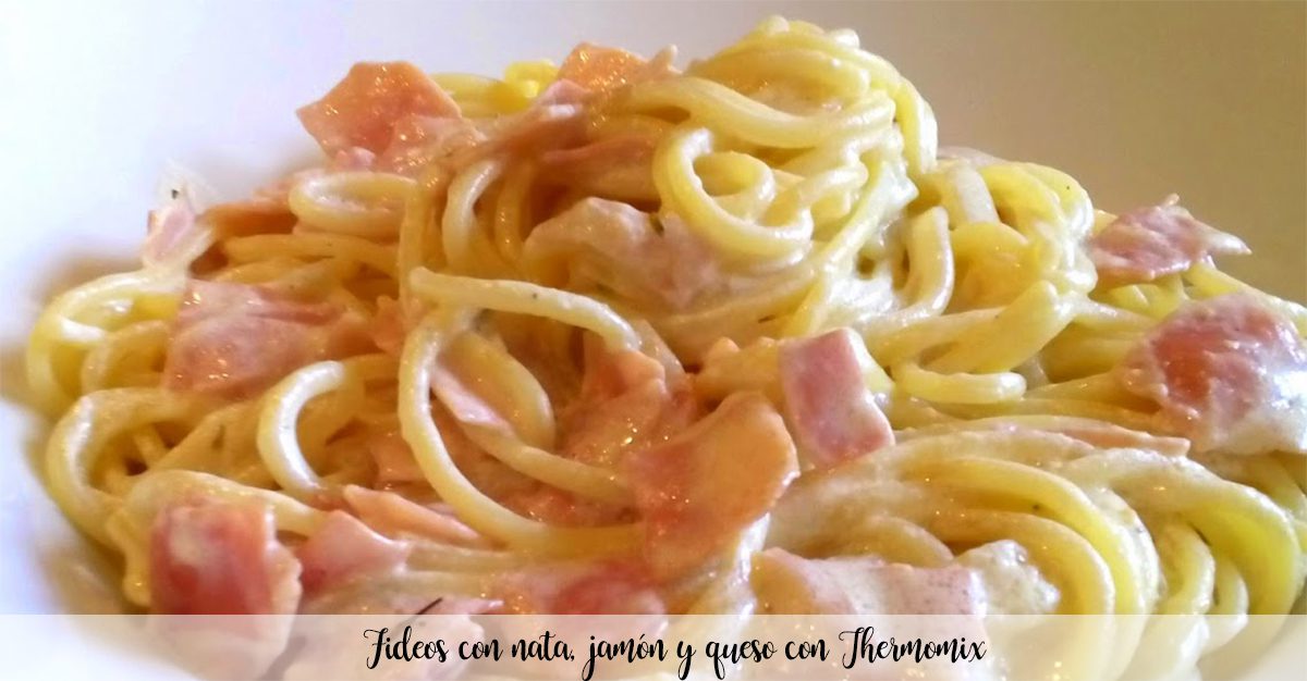 Noodles with cream, ham and cheese with Thermomix
