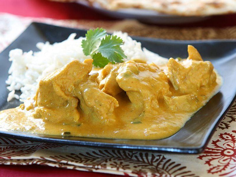 Chicken breasts with mustard and curry sauce