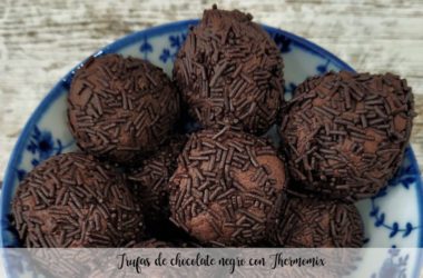 Dark chocolate truffles with Thermomix