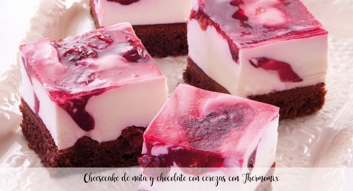 Cream and chocolate cheesecake with cherries with Thermomix