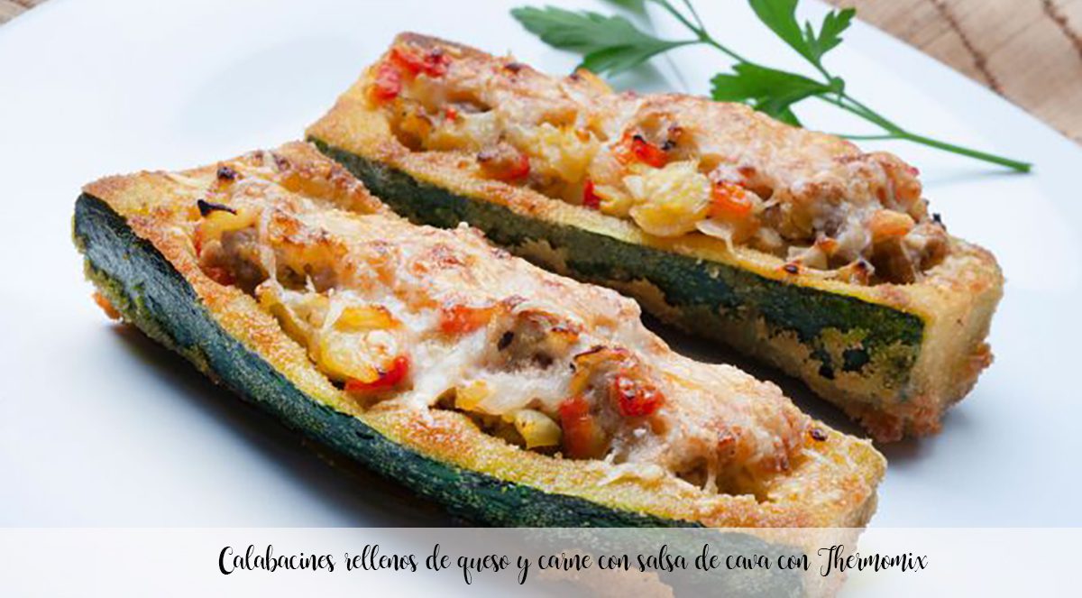 Zucchini stuffed with cheese and meat with cava sauce with Thermomix