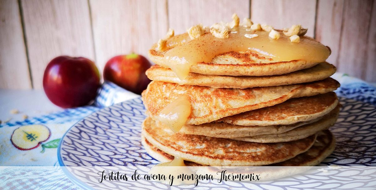 Thermomix oatmeal and apple pancakes