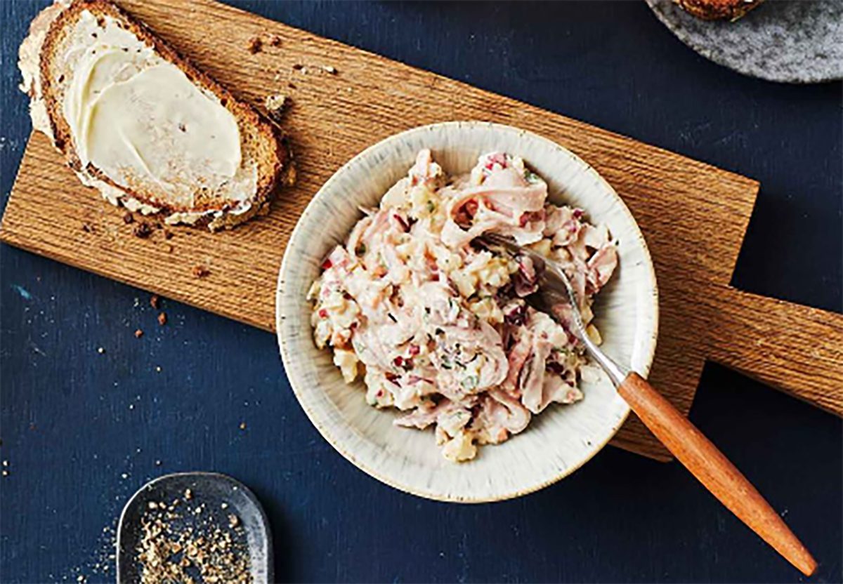 Cheese and smoked pork salad with Thermomix