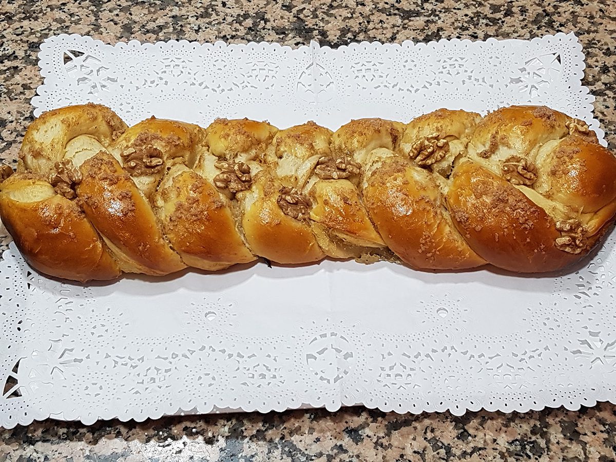 Angel hair and walnut braid with thermomix