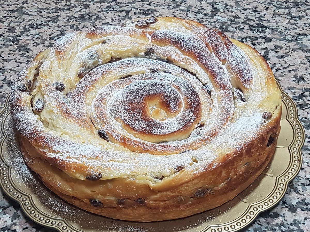 Brioche with cream and raisins with thermomix