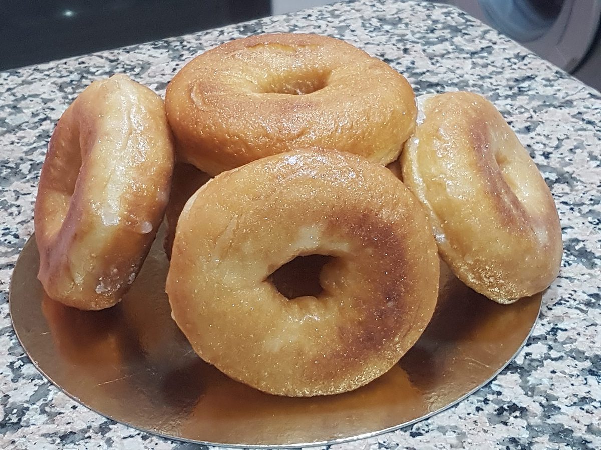 Donuts filled with pastry cream with thermomix