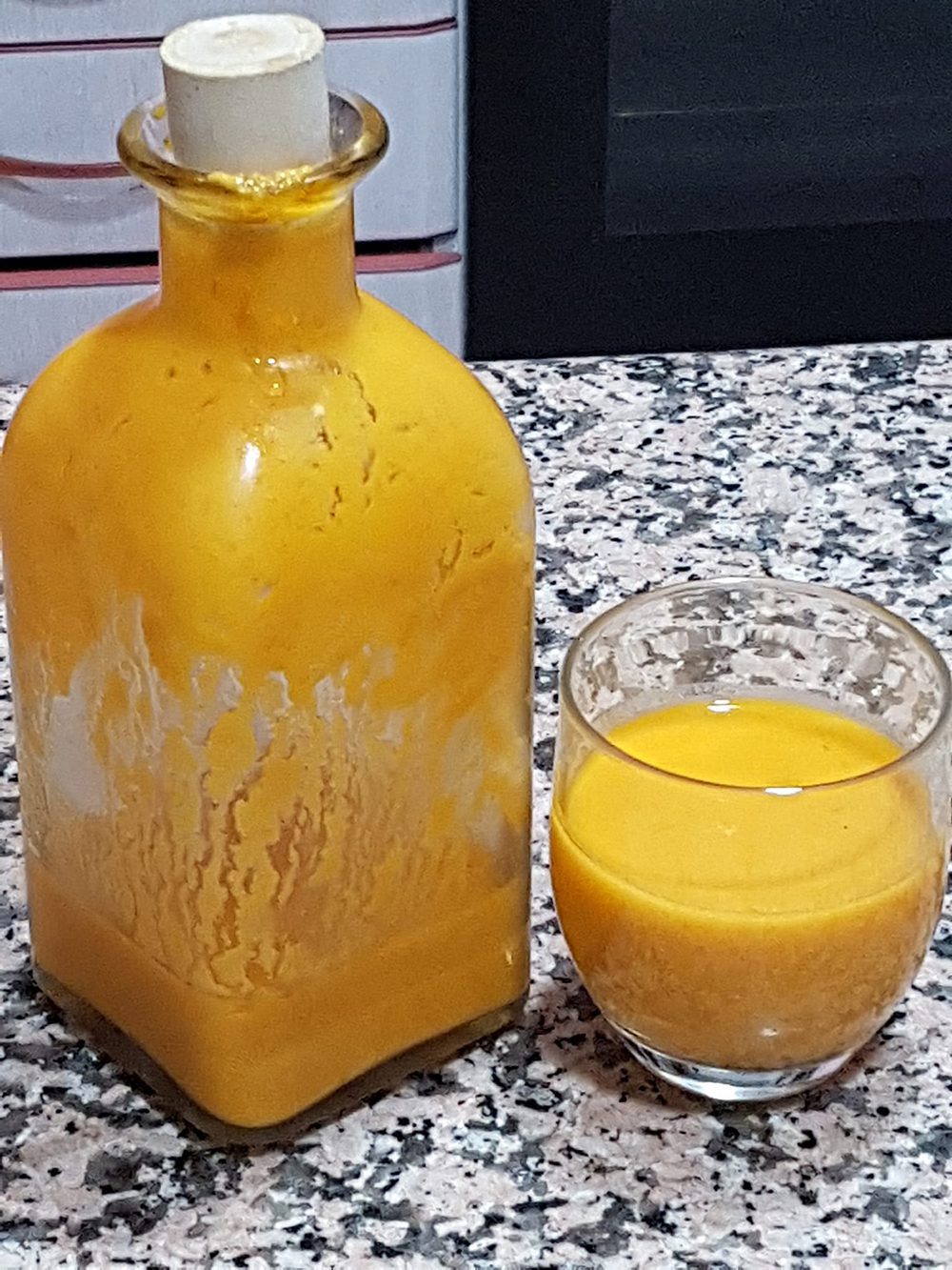 Cold carrot cream for summer with thermomix