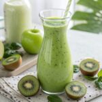 Spinach, apple and kiwi green smoothie with Thermomix